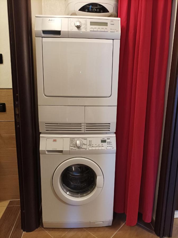 Il Nido Apartment Алба Екстериор снимка