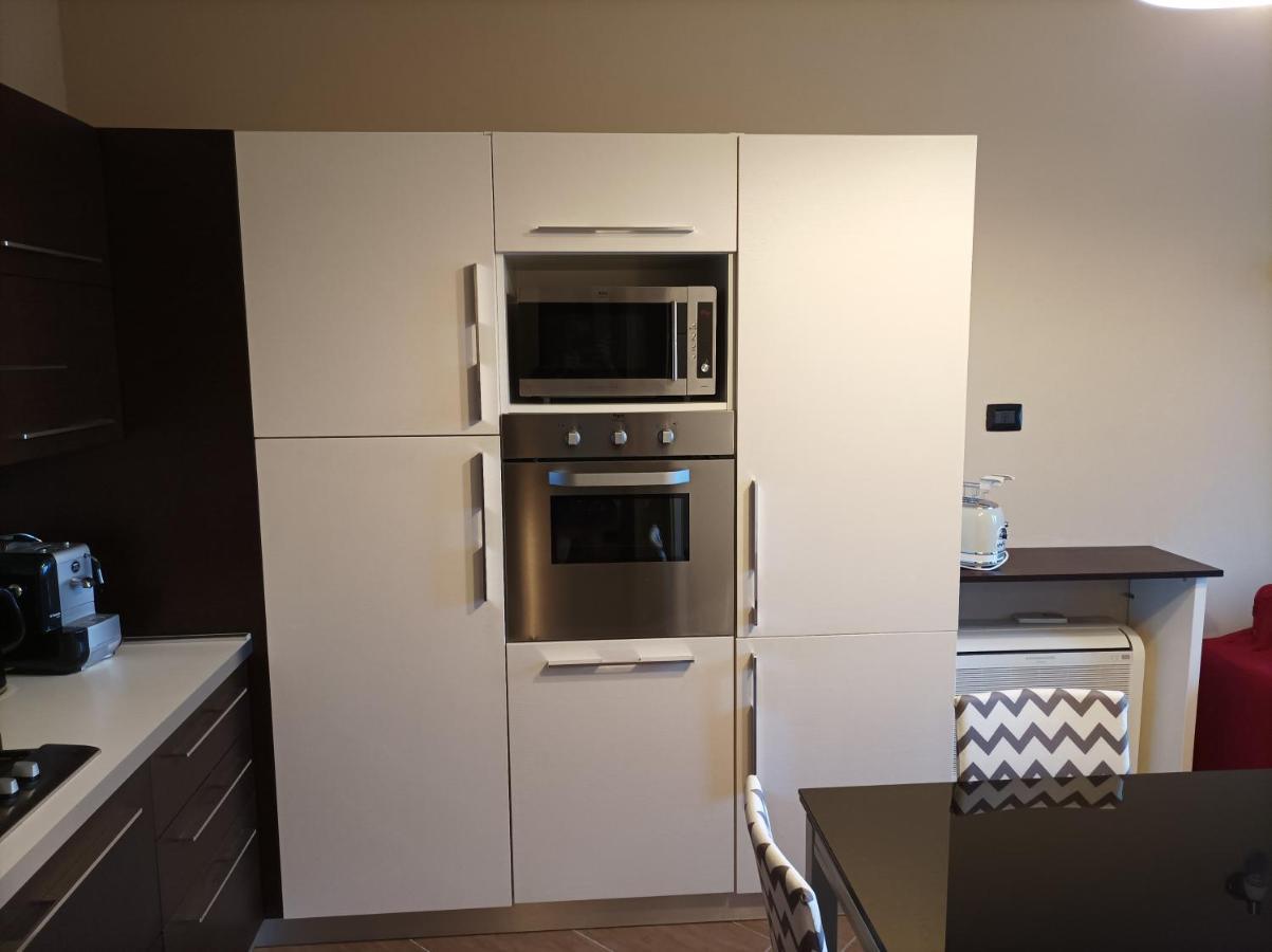 Il Nido Apartment Алба Екстериор снимка