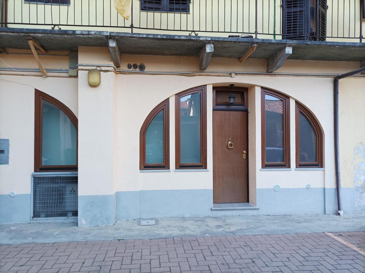 Il Nido Apartment Алба Екстериор снимка